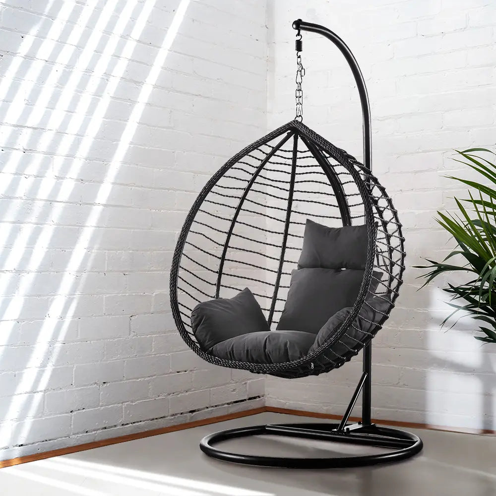 Traverse Outdoor Hanging Egg Chair Black